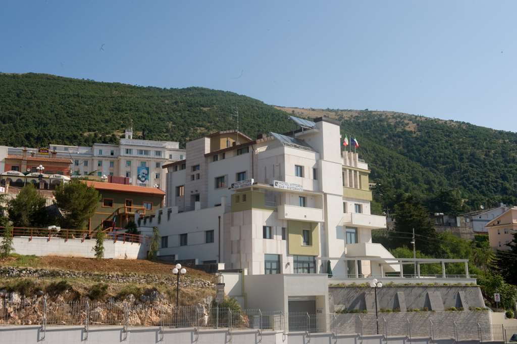 Hotel Vittoria سان جيوفاني روتوندو المظهر الخارجي الصورة